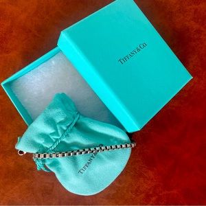 Tiffany&Co Venetian link bracelet.